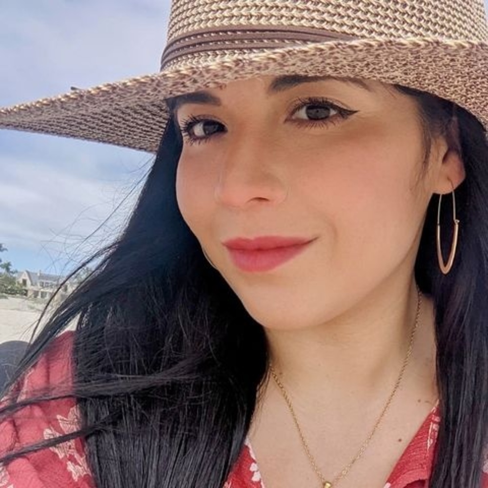 Meet your Posher, María